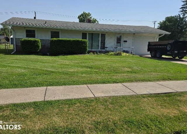 Property at 1610 Oak St, Hamilton, IL 62341, 3 beds, 1 bath