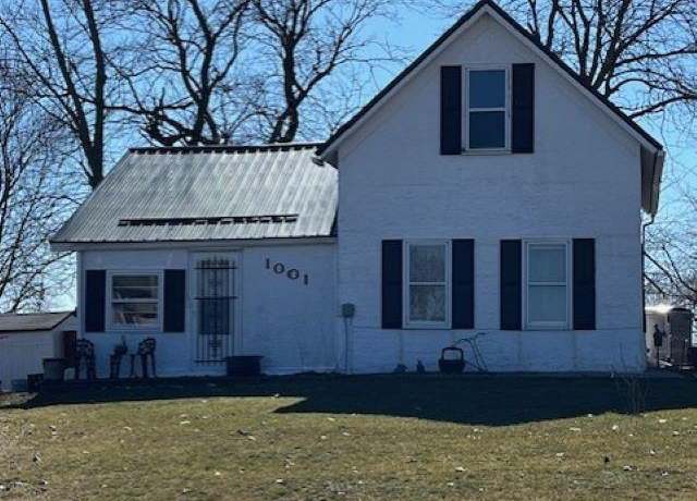 Property at 1001 Valley Dr, Centerville, IA 52544, 3 beds, 1.5 baths