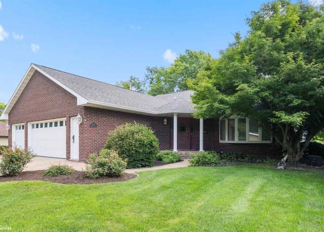 Property at 2722 Bittersweet Pl, Burlington, IA 52601, 3 beds, 3 baths