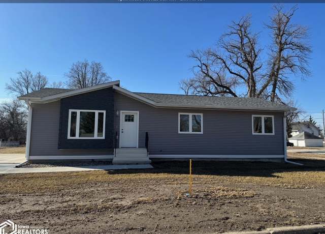 Property at 200 SE A Ave, Gilmore City, IA 50541, 3 beds, 2 baths
