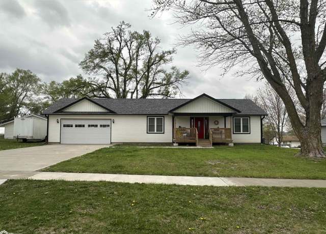 Property at 1010 W Washington St, Centerville, IA 52544, 2 beds, 3 baths