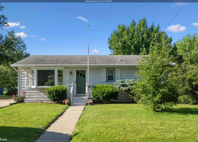 Property at 802 E Cedar Ln. Ln, Mount Pleasant, IA 52641, 2 beds, 2 baths