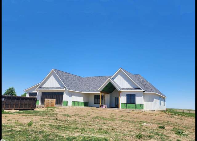 Property at 59324 710th St, Wiota, IA 50274, 3 beds, 2.5 baths