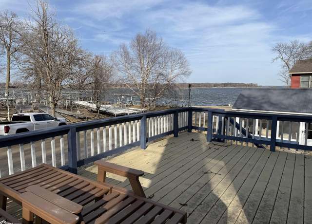 Property at 2201 245th St, Ventura, IA 50482, 2 beds, 1 bath