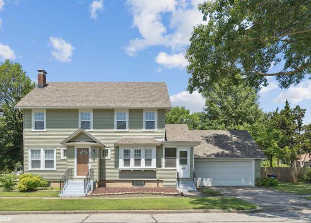 Property at 2020 Dill St, Burlington, IA 52601, 3 beds, 1.5 baths
