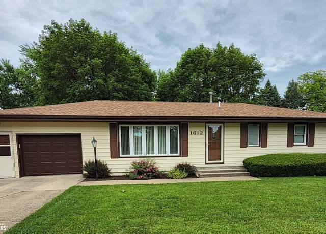 Property at 1612 21st St, Harlan, IA 51537, 2 beds, 1.5 baths