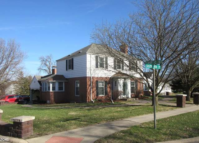 Property at 505 S 4th St, Forest City, IA 50436, 4 beds, 2.5 baths