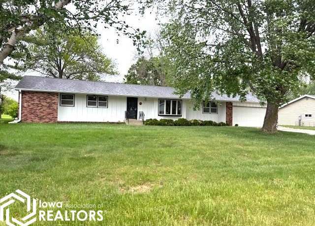 Property at 1523 W 18th Ave, Spencer, IA 51301, 5 beds, 3 baths