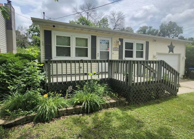 Property at 353 4th St St NW, Fort Dodge, IA 50501, 2 beds, 2 baths