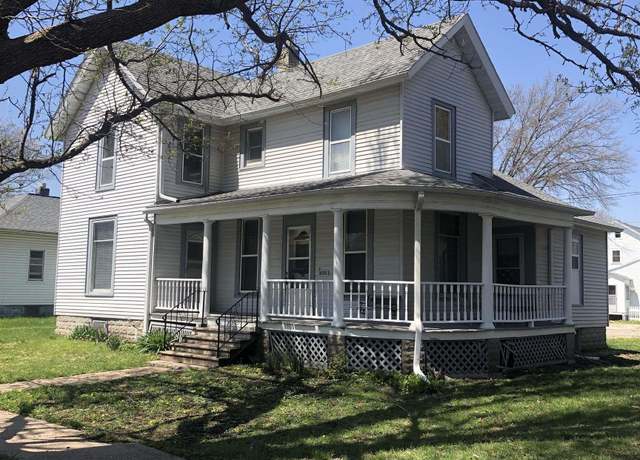 Property at 207 E Joy St, Red Oak, IA 51566, 3 beds, 2 baths