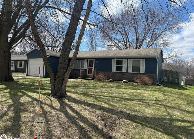 Property at 35 Park Ln, Clear Lake, IA 50428, 3 beds, 1 bath