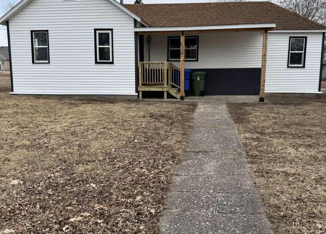 Property at 507 N Maple St, Jefferson, IA 50129, 2 beds, 1 bath