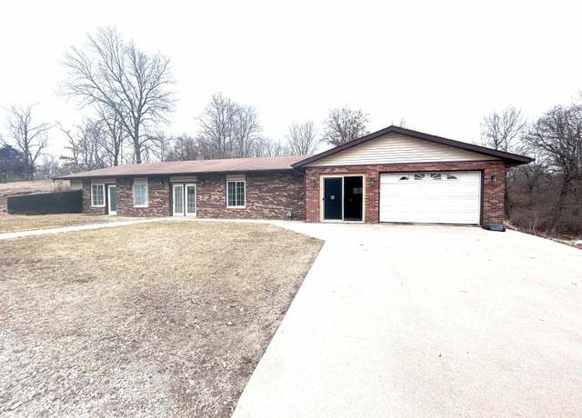 Property at 11545 90th St, Ottumwa, IA 52501, 2 beds, 1.5 baths