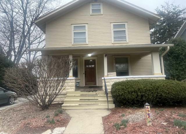 Property at 909 S Main St, Fairfield, IA 52556, 4 beds, 2 baths