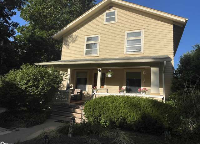 Property at 909 S Main St, Fairfield, IA 52556, 4 beds, 2 baths
