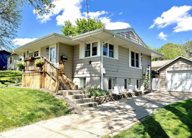Property at 1206 Birch St, Atlantic, IA 50022, 2 beds, 2 baths