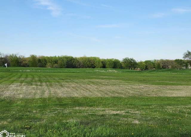 Property at 422 Brickyard Rd, Sheffield, IA 50475