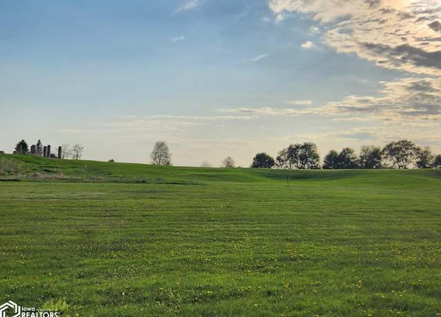 Property at 423 Brickyard Rd, Sheffield, IA 50475