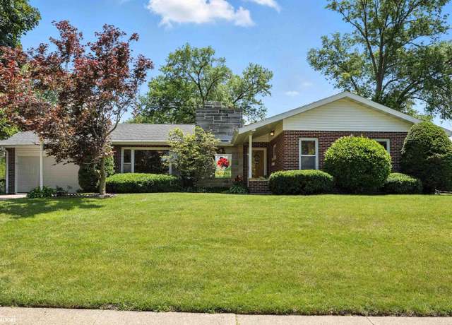 Property at 2611 Amelia St, Burlington, IA 52601, 3 beds, 1.5 baths