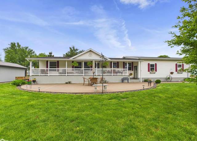 Property at 106 S 10th St, Montrose, IA 52639, 3 beds, 2 baths