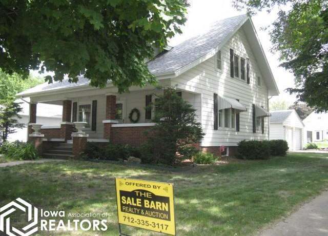 Property at 111 1st Ave SW, Pocahontas, IA 50574, 3 beds, 2.5 baths