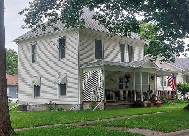 Property at 407 E Prospect St, Red Oak, IA 51566, 4 beds, 2 baths