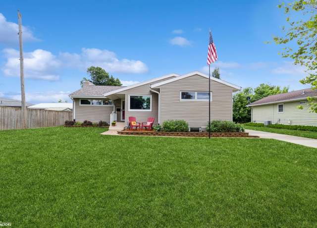 Property at 1806 S 3rd St, Marshalltown, IA 50158, 4 beds, 2 baths