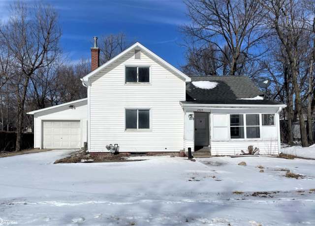 Property at 2505 7th St, Emmetsburg, IA 50536, 3 beds, 1 bath