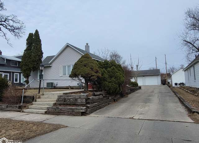 Property at 517 N 2nd St, Marshalltown, IA 50158, 2 beds, 1 bath