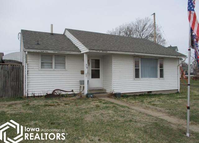 Property at 519 S Madison St, Ottumwa, IA 52501, 2 beds, 1 bath