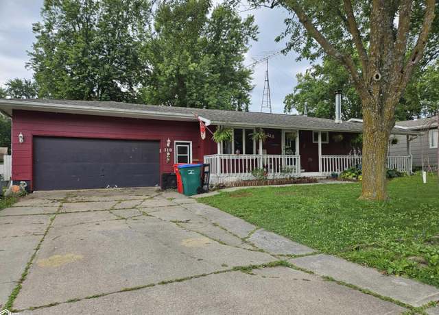 Property at 118 Parkview Dr, Webster City, IA 50595, 3 beds, 2 baths