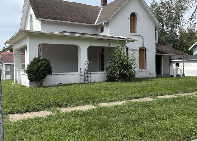 Property at 726 N 12th St, Keokuk, IA 52632, 3 beds, 2.5 baths