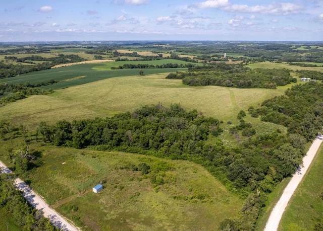 Property at 55558 330th Ave, Chariton, IA 50049