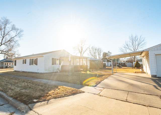 Property at 525 Boone Ave, Ottumwa, IA 52501, 2 beds, 1 bath