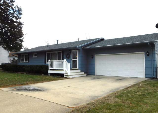 Property at 606 W South St, Monroe, IA 50170, 2 beds, 2 baths