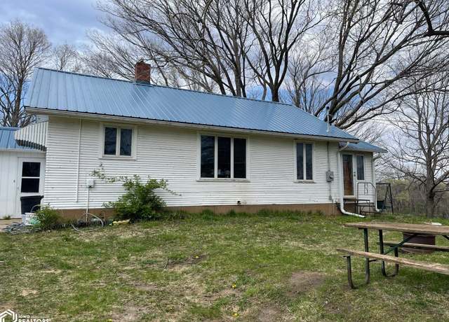 Property at 4311 E 68th St S, Newton, IA 50208, 2 beds, 1 bath