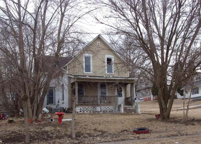 Property at 601 E 6th St, Atlantic, IA 50022, 2 beds, 1.5 baths
