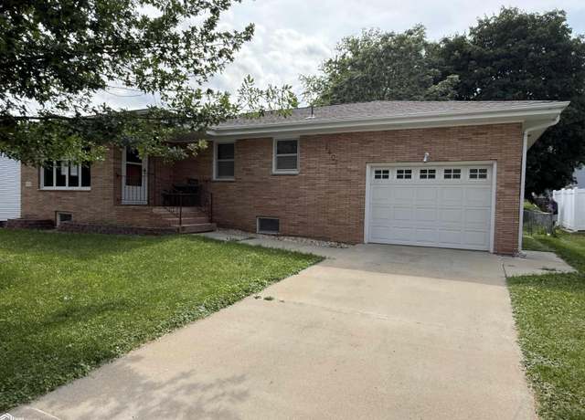 Property at 1405 7th St, Harlan, IA 51537, 5 beds, 2 baths