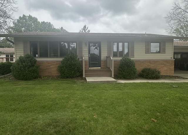 Property at 310 Lee Lane Ln, Iowa Falls, IA 50126, 3 beds, 1.5 baths