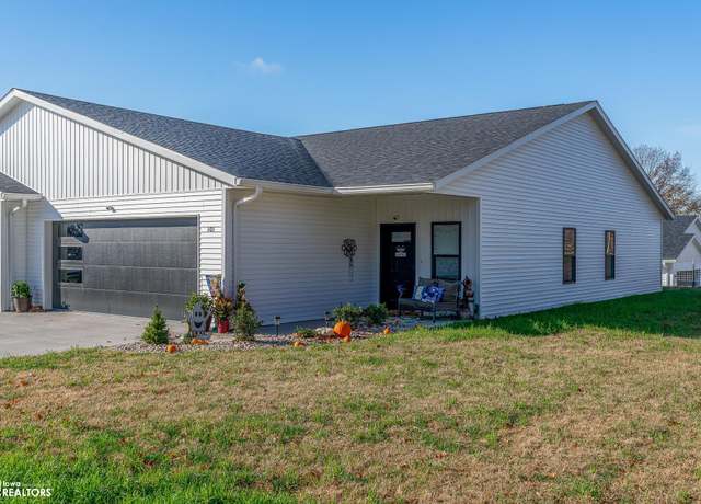 Property at 101 S Marion St, Mount Pleasant, IA 52641, 2 beds, 2 baths