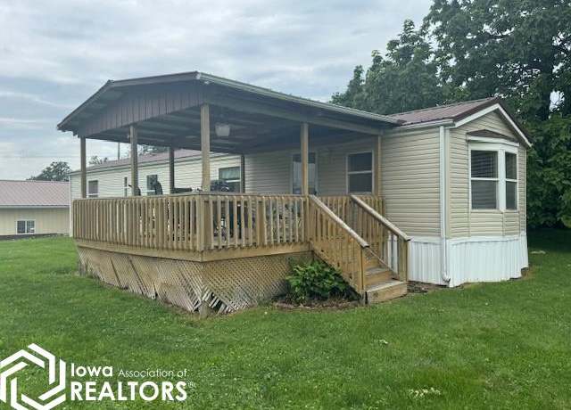 Property at 302 N 2nd, Mystic, IA 52574, 2 beds, 1 bath