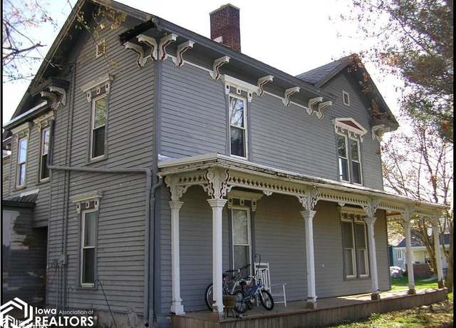 Property at 702 Locust St, Atlantic, IA 50022, 5 beds, 1 bath