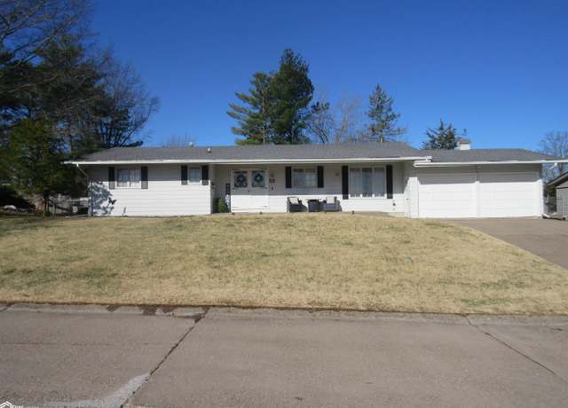Property at 1934 Lofton Dr, Keokuk, IA 52632, 3 beds, 2 baths