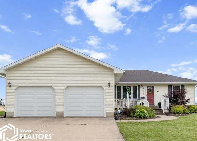 Property at 1006 Huron St, Mediapolis, IA 52637, 4 beds, 2.5 baths