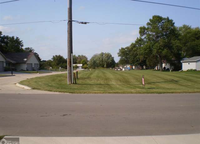 Property at 5 Armory Ln, Hampton, IA 50441