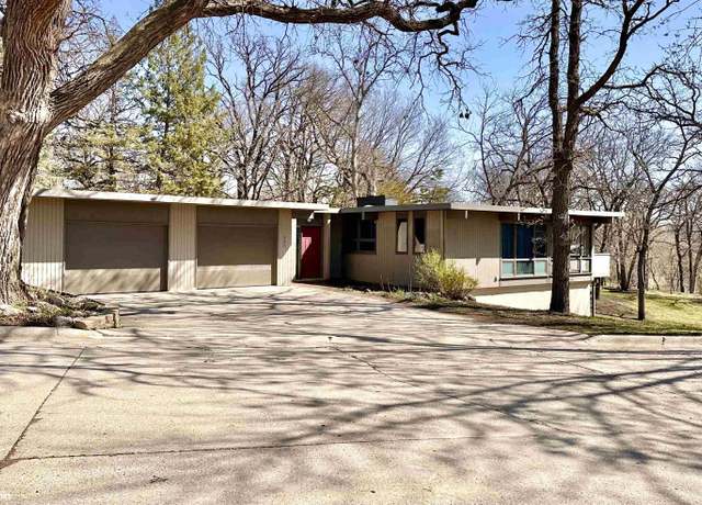 Property at 305 E A St, Forest City, IA 50436, 4 beds, 2 baths