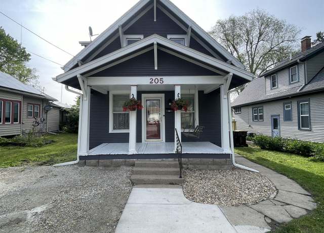 Property at 205 N Park St, Osceola, IA 50213, 3 beds, 2 baths