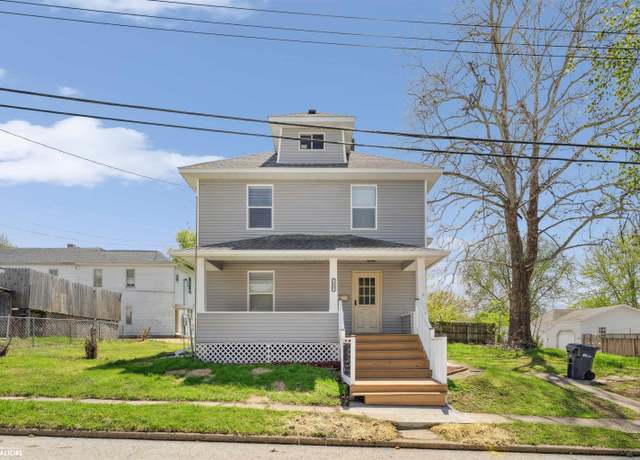 Property at 809 Sycamore St, Burlington, IA 52601, 4 beds, 1.5 baths