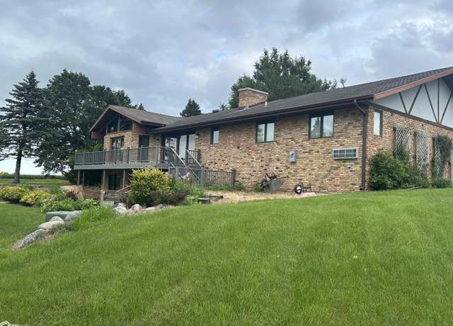 Property at 2215 Fenton Ave, Webster City, IA 50595, 4 beds, 4 baths