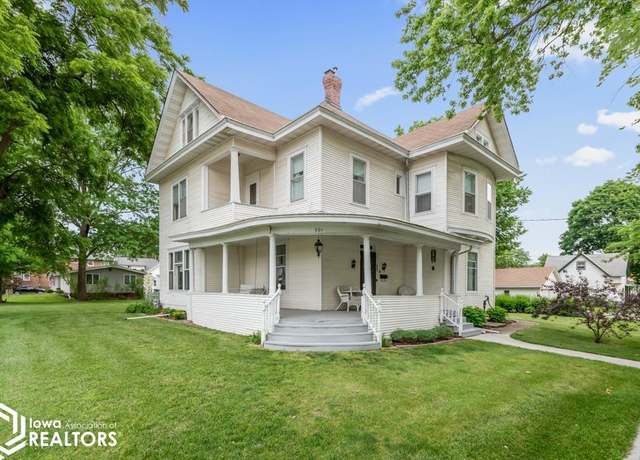Property at 301 N Madison St, Bloomfield, IA 52537, 5 beds, 3 baths